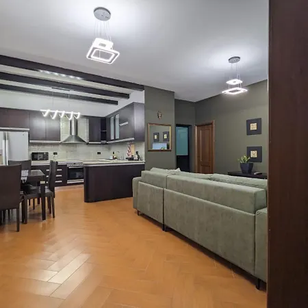 Classic Villa-spacious Center Free Parking * Tirana