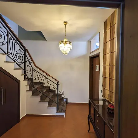 Classic Villa-spacious Center Free Parking Tirana